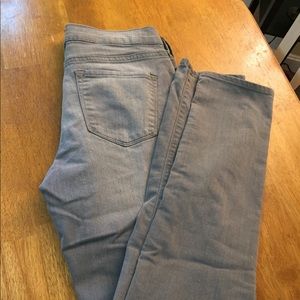 Gray Old Navy curvy cut skinny jeans